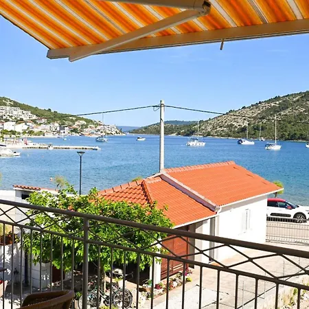 Natasa Апартаменты Винишче